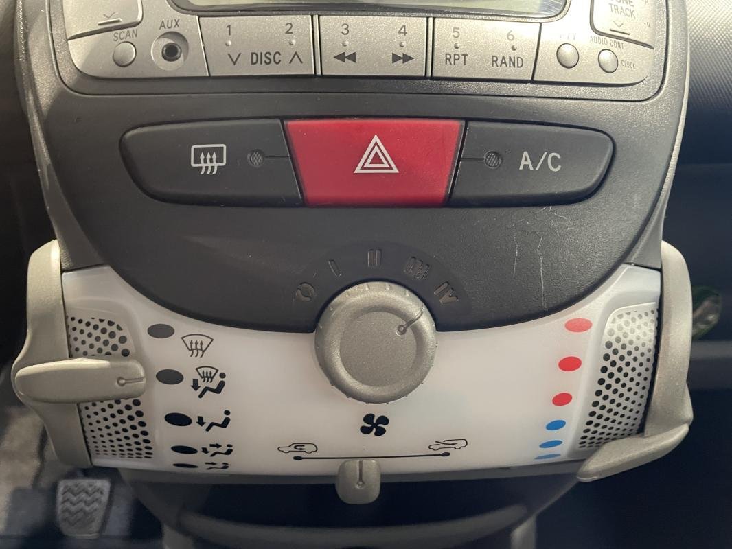 Peugeot 107 - Photo 15