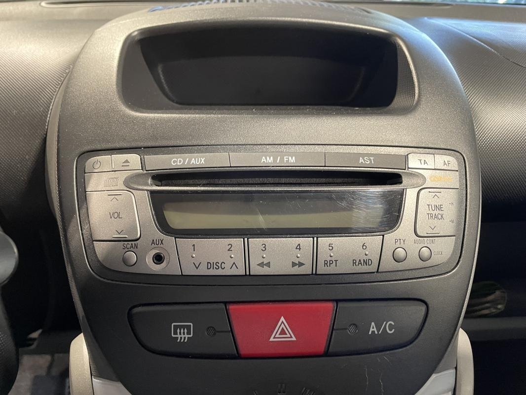 Peugeot 107 - Photo 16