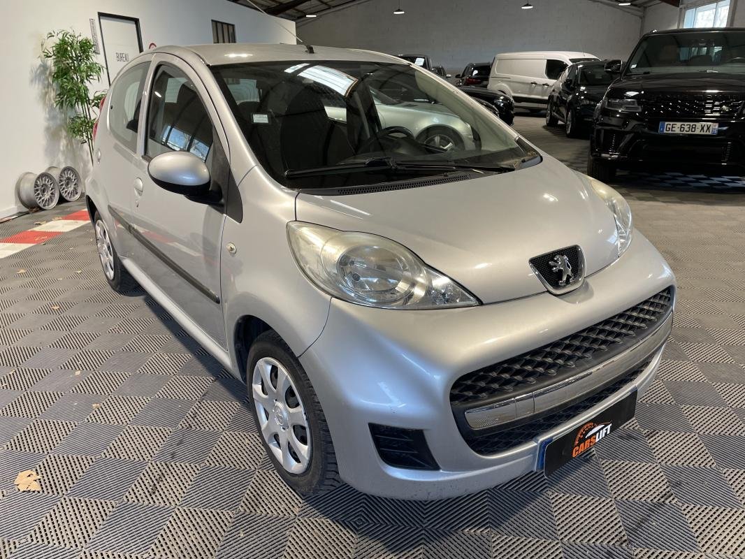 Peugeot 107 - Photo 3