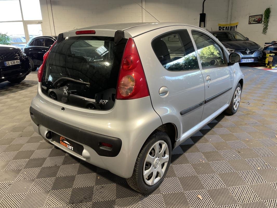 Peugeot 107 - Photo 5