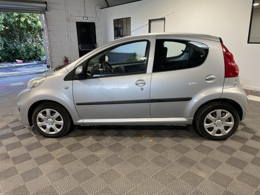 Peugeot 107 - Photo 8