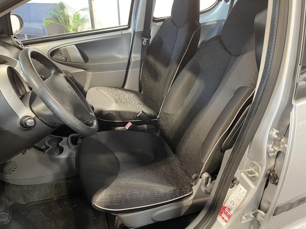 Peugeot 107 - Photo 10