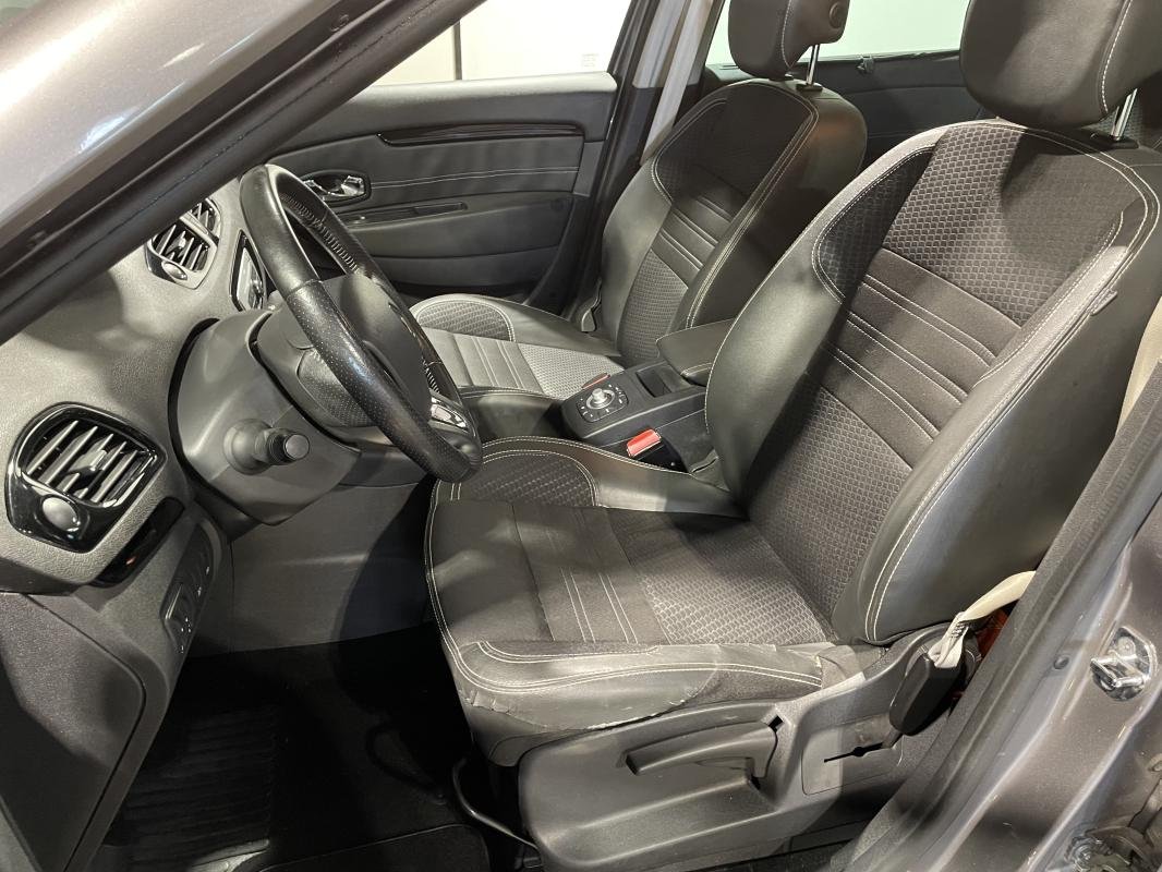 Renault Grand Scénic - Photo 14