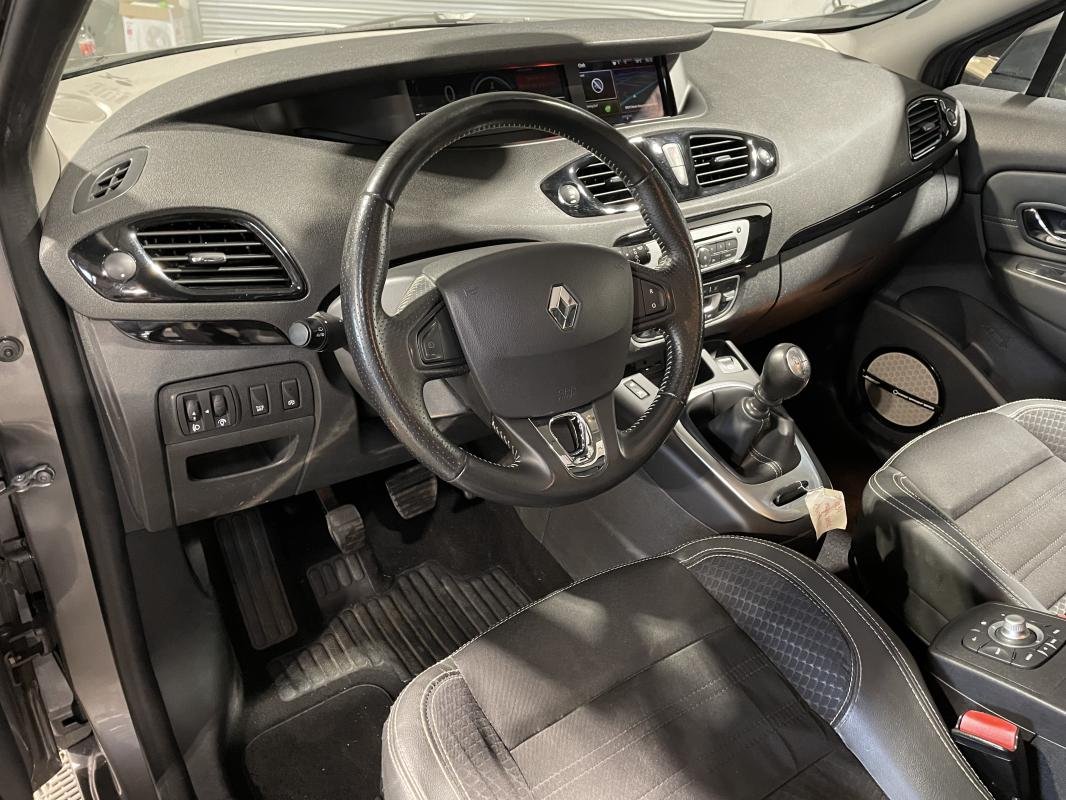 Renault Grand Scénic - Photo 15