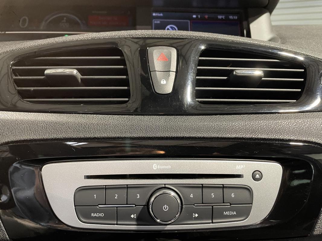 Renault Grand Scénic - Photo 18