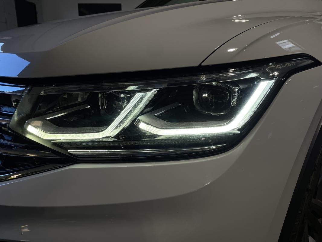 Volkswagen Tiguan - Photo 12