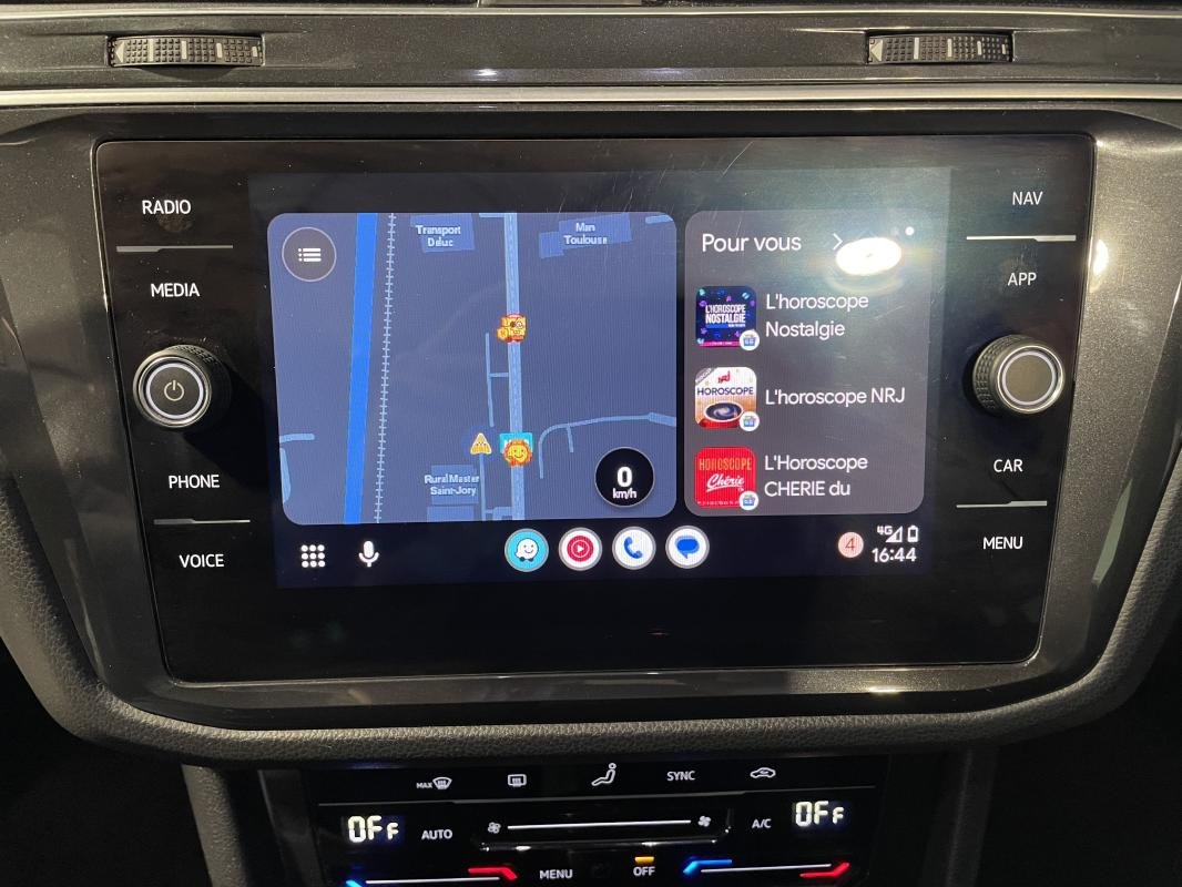 Volkswagen Tiguan - Photo 22