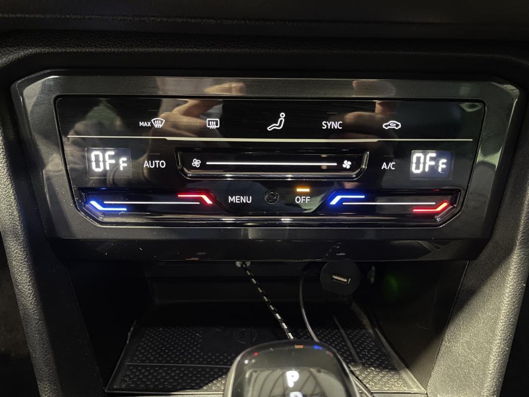 Volkswagen Tiguan - Photo 24