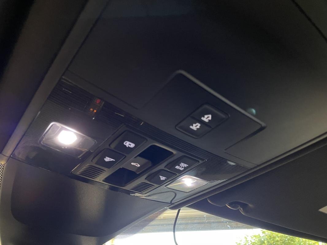 Volkswagen Tiguan - Photo 30
