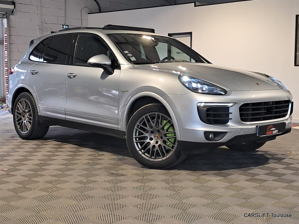 Porsche Cayenne - Photo 1