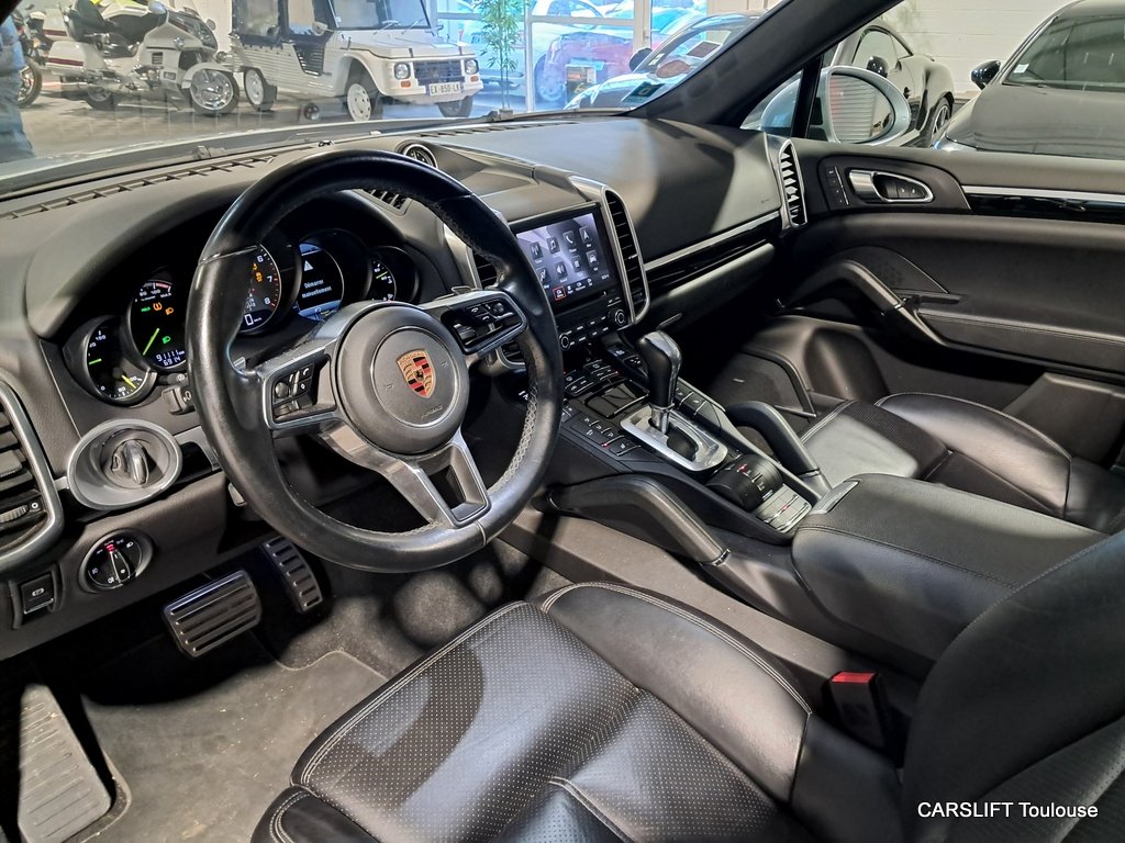 Porsche Cayenne - Photo 12
