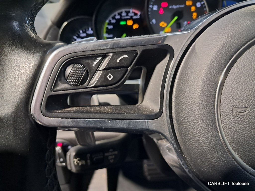 Porsche Cayenne - Photo 23