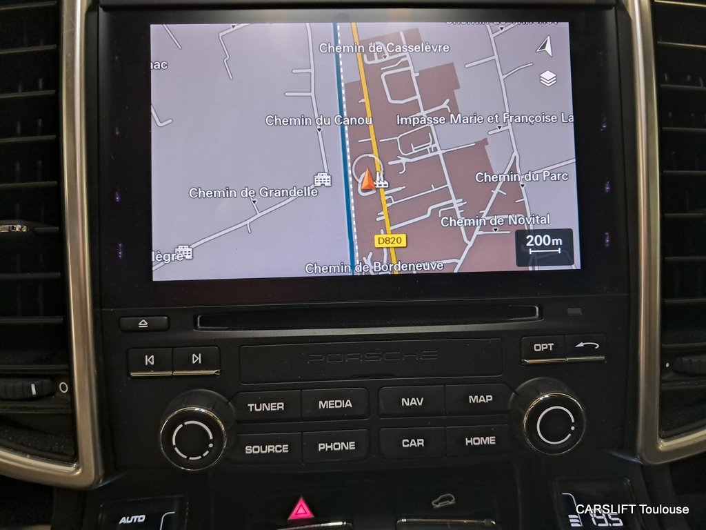 Porsche Cayenne - Photo 32