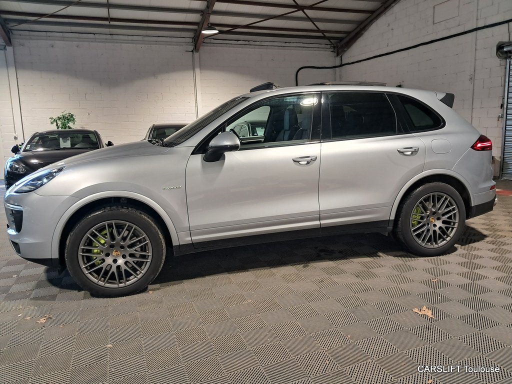 Porsche Cayenne - Photo 4