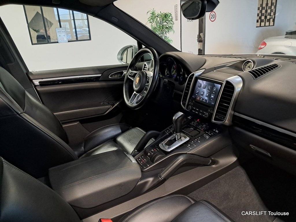 Porsche Cayenne - Photo 10