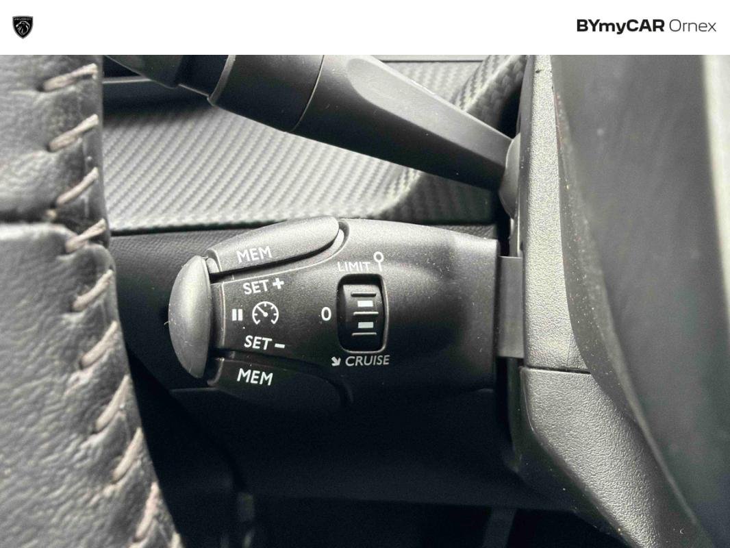 Peugeot 208 - Photo 26