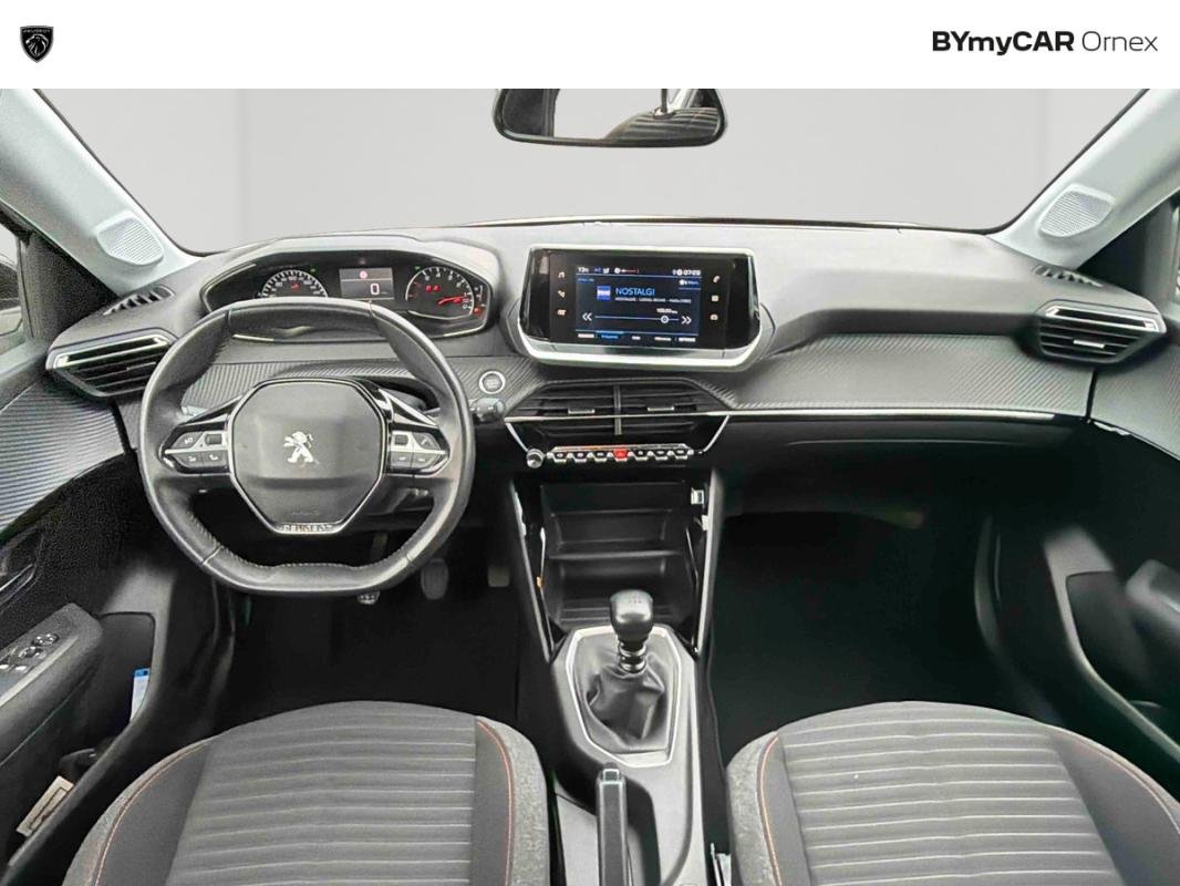 Peugeot 208 - Photo 9
