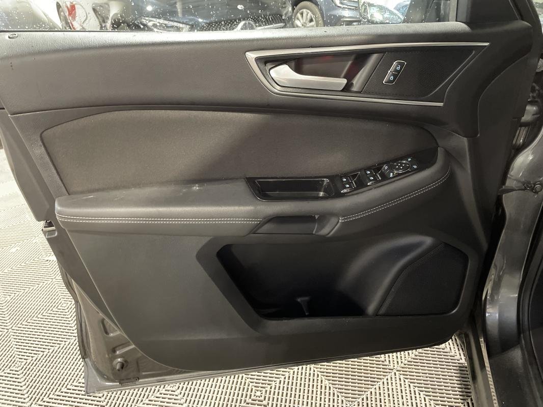 Ford S-Max - Photo 11