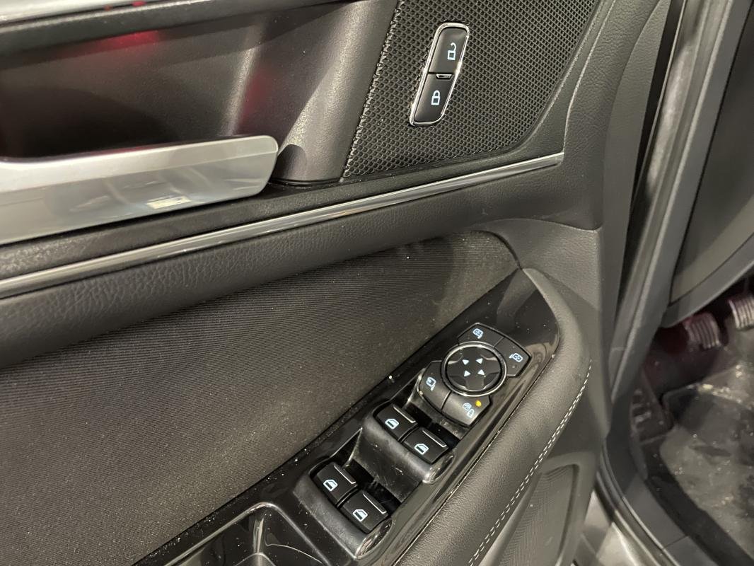 Ford S-Max - Photo 12