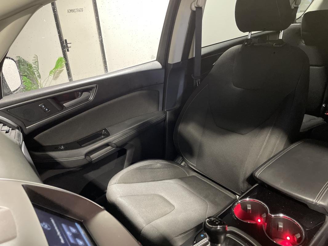 Ford S-Max - Photo 14