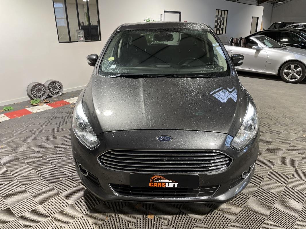 Ford S-Max - Photo 2