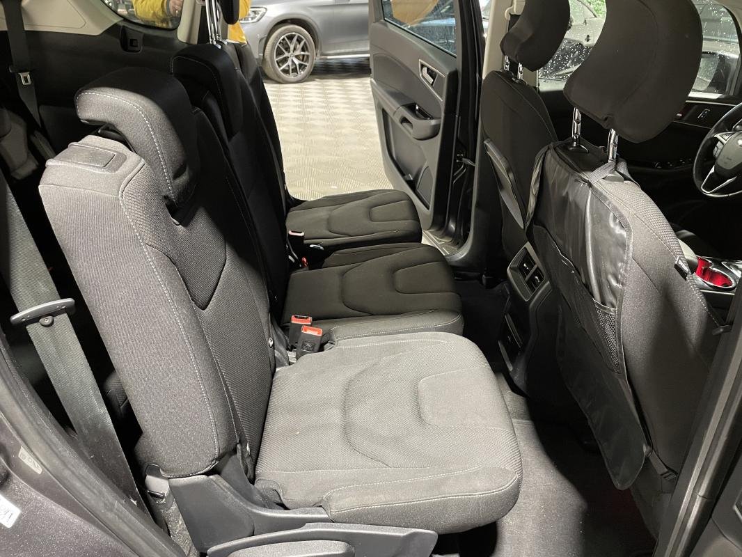 Ford S-Max - Photo 30