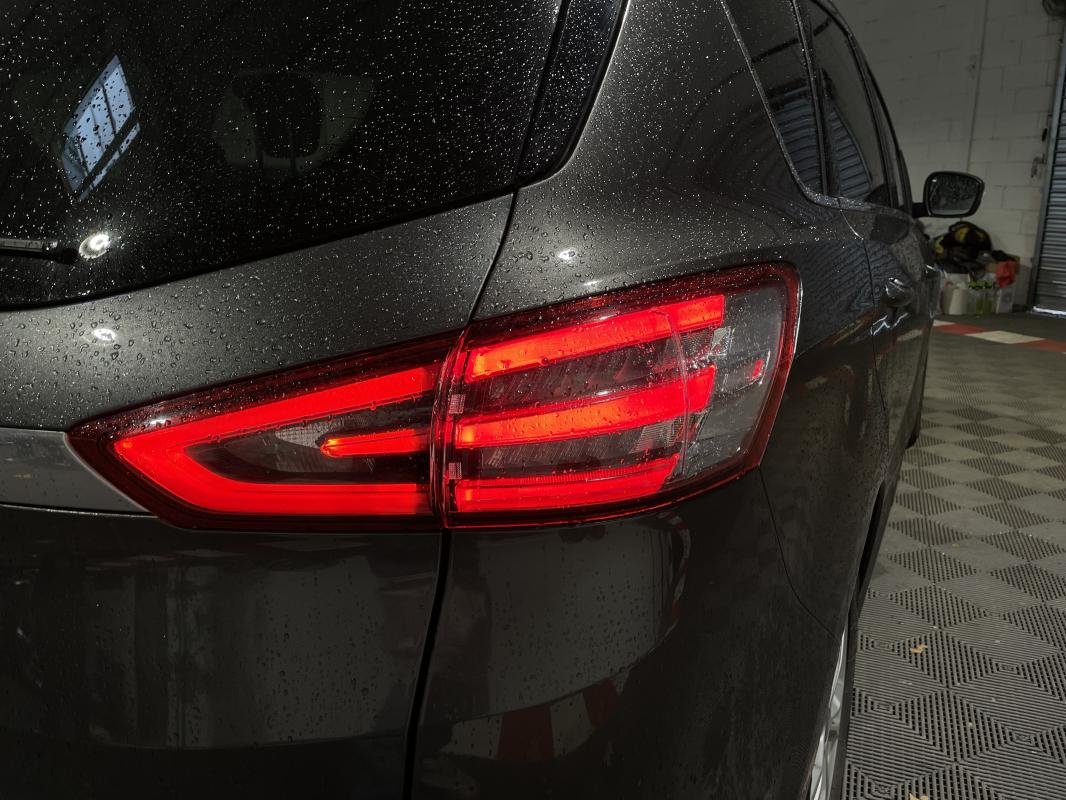 Ford S-Max - Photo 9