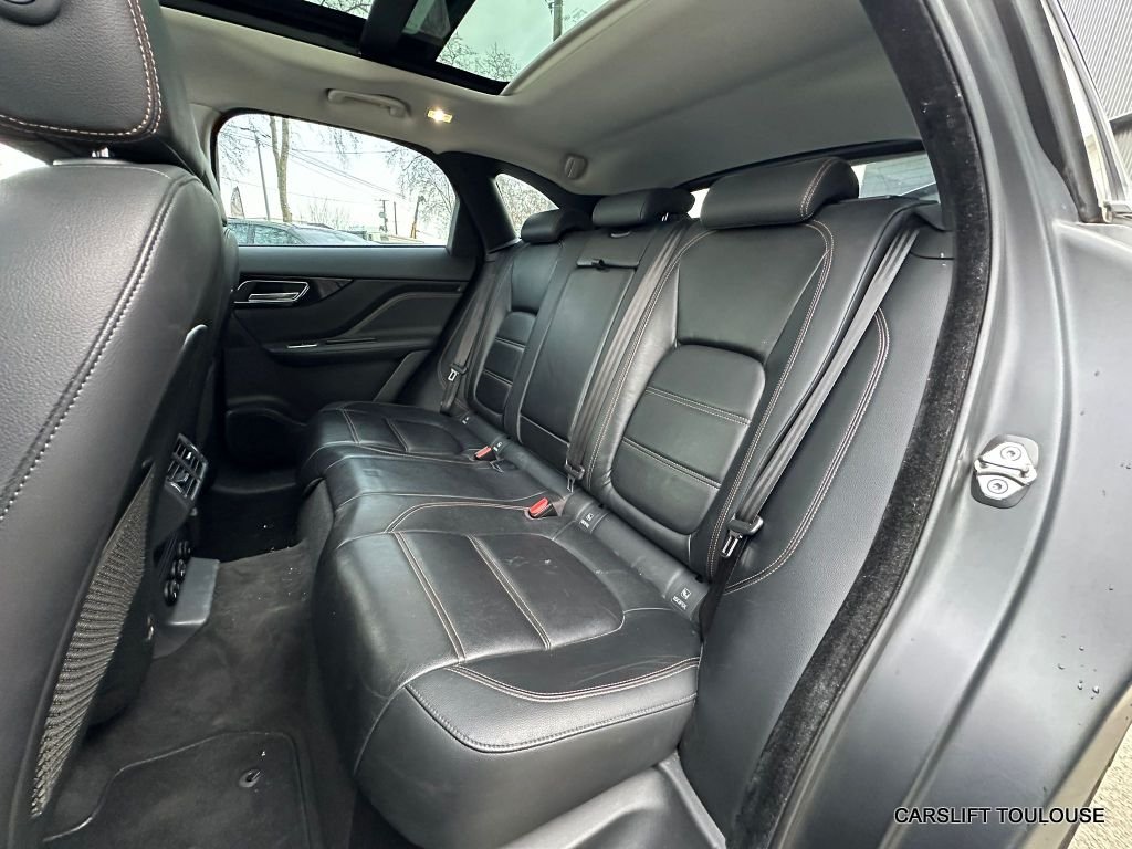Jaguar F-Pace - Photo 14
