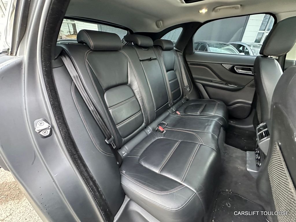 Jaguar F-Pace - Photo 15