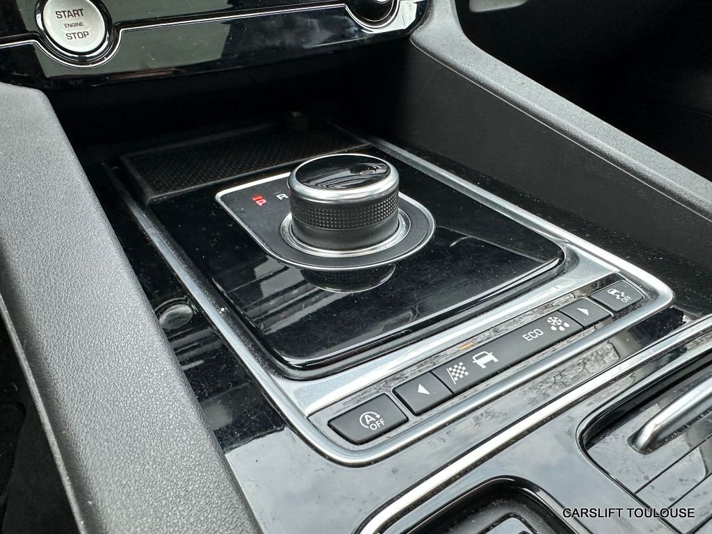 Jaguar F-Pace - Photo 16
