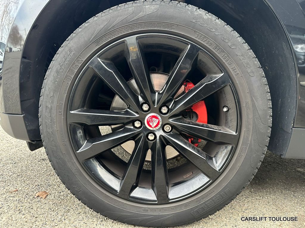Jaguar F-Pace - Photo 18