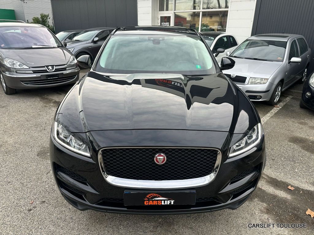 Jaguar F-Pace - Photo 2