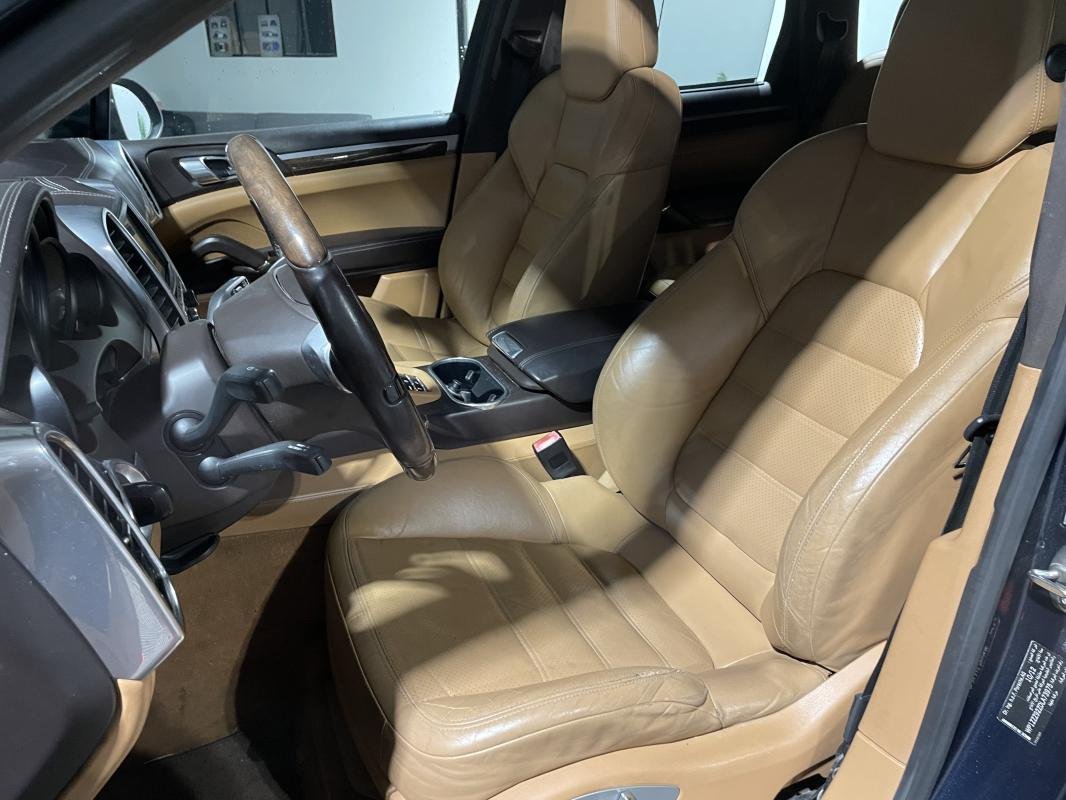 Porsche Cayenne - Photo 14
