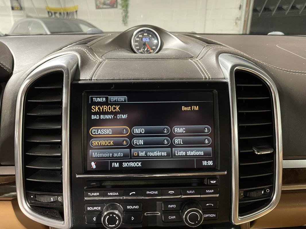 Porsche Cayenne - Photo 19