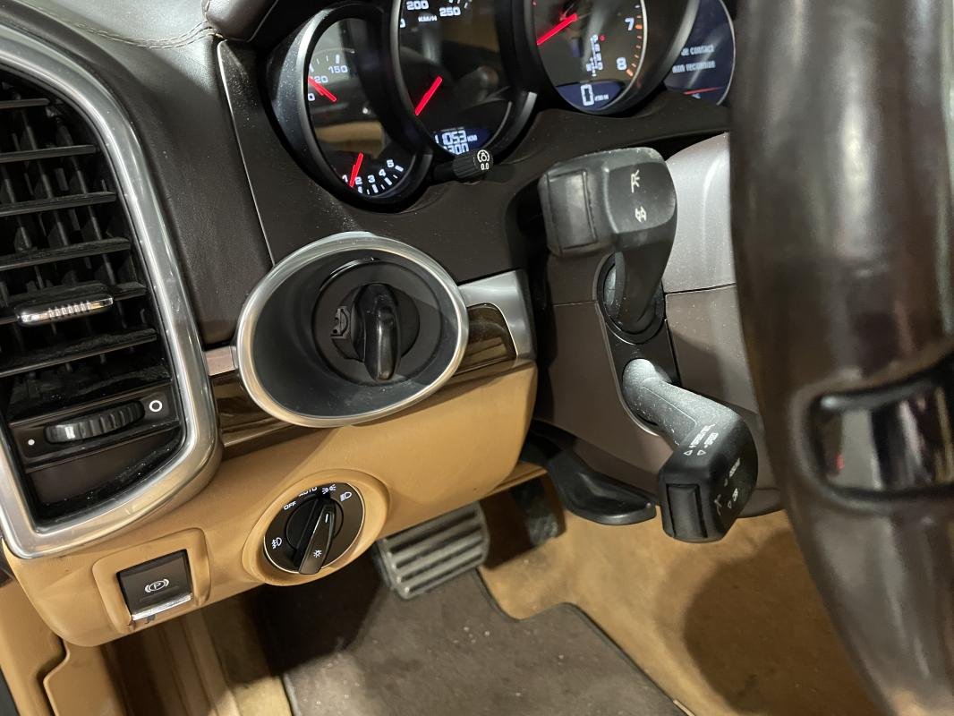 Porsche Cayenne - Photo 21