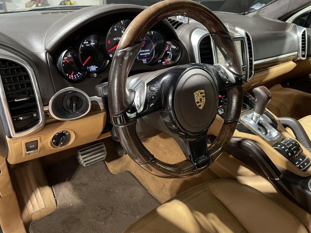 Porsche Cayenne - Photo 22