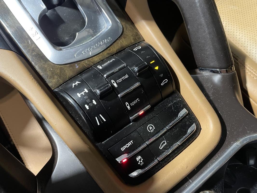 Porsche Cayenne - Photo 23