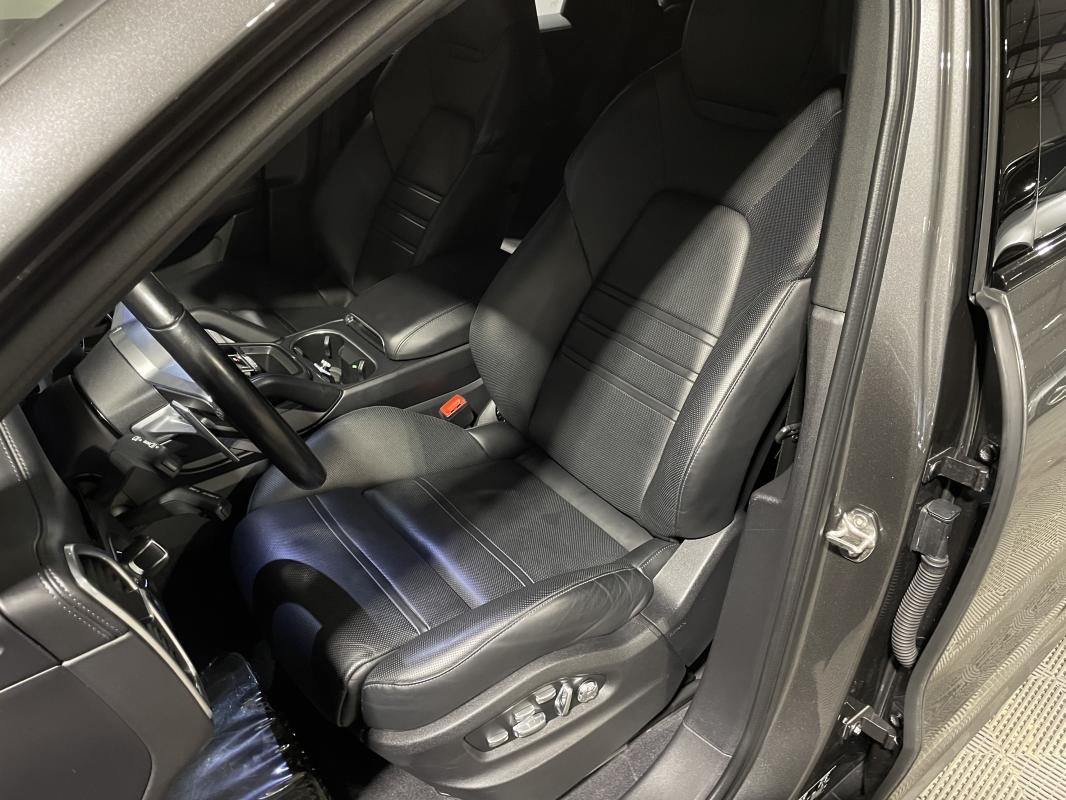 Porsche Cayenne - Photo 13