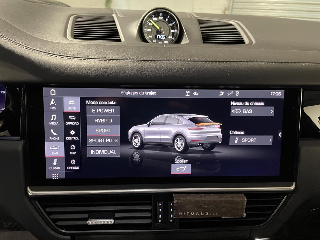 Porsche Cayenne - Photo 20
