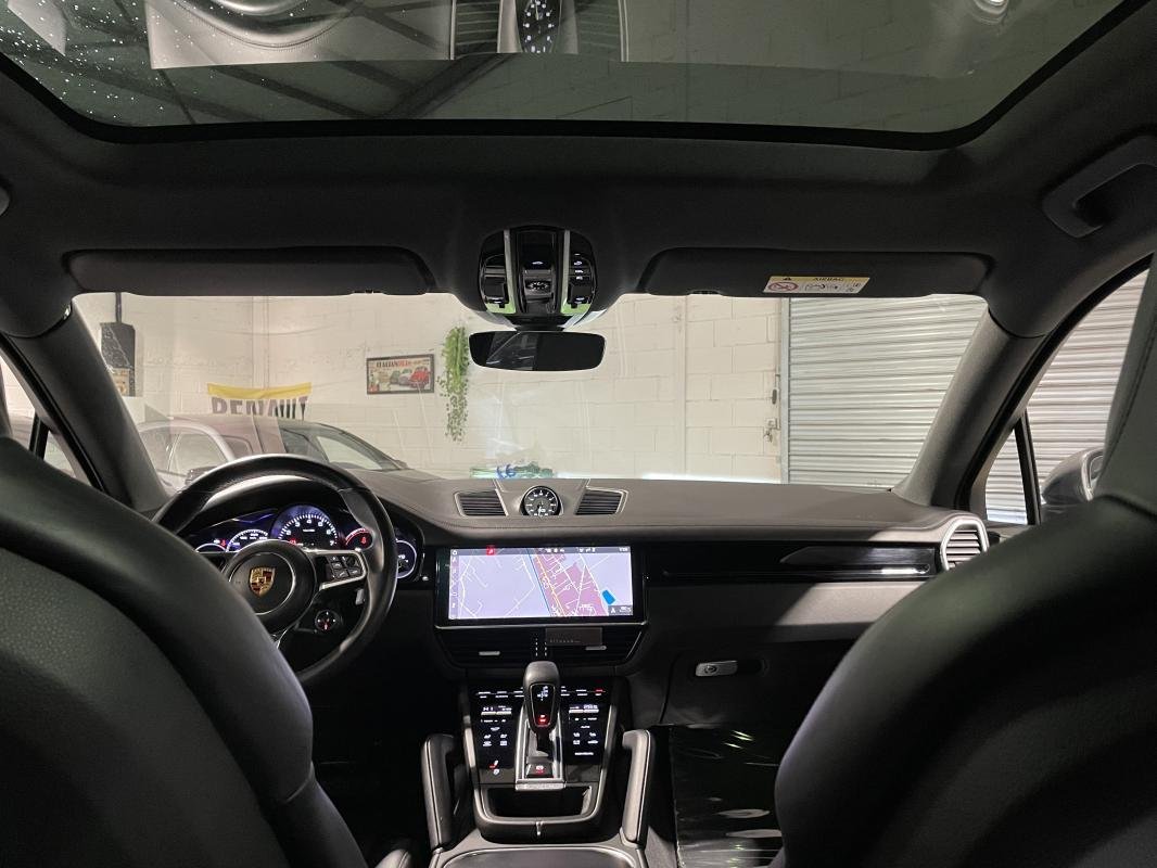 Porsche Cayenne - Photo 26