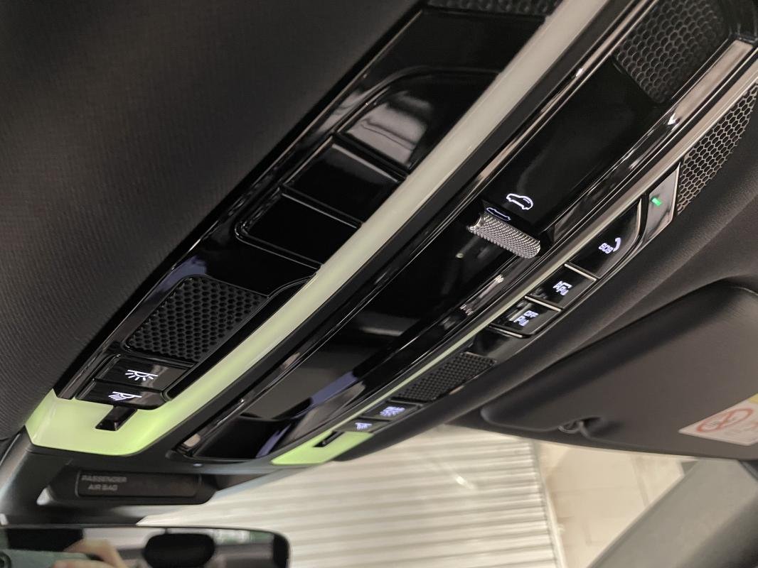 Porsche Cayenne - Photo 28