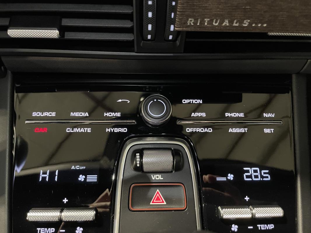 Porsche Cayenne - Photo 29