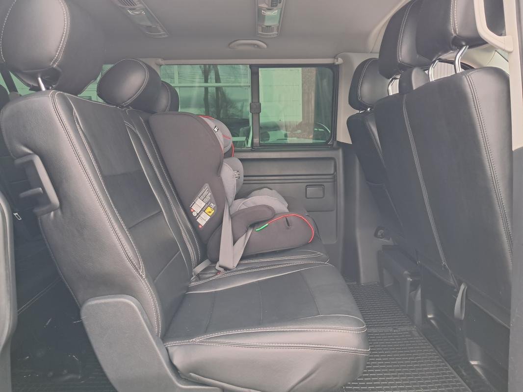 Volkswagen Caravelle - Photo 11