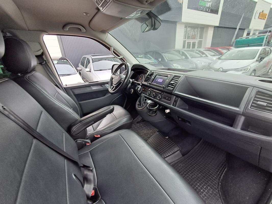 Volkswagen Caravelle - Photo 10