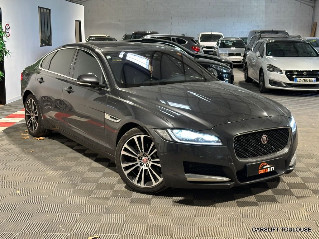 Jaguar XF