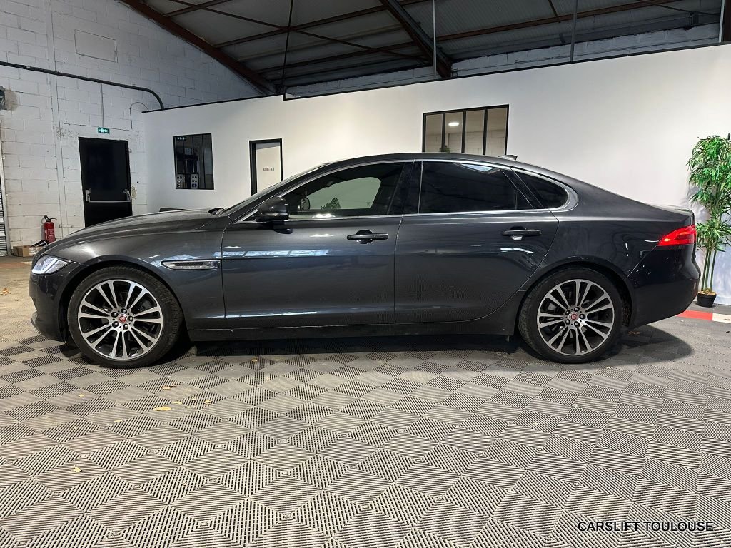 Jaguar XF - Photo 5