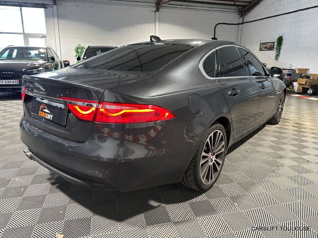 Jaguar XF - Photo 8