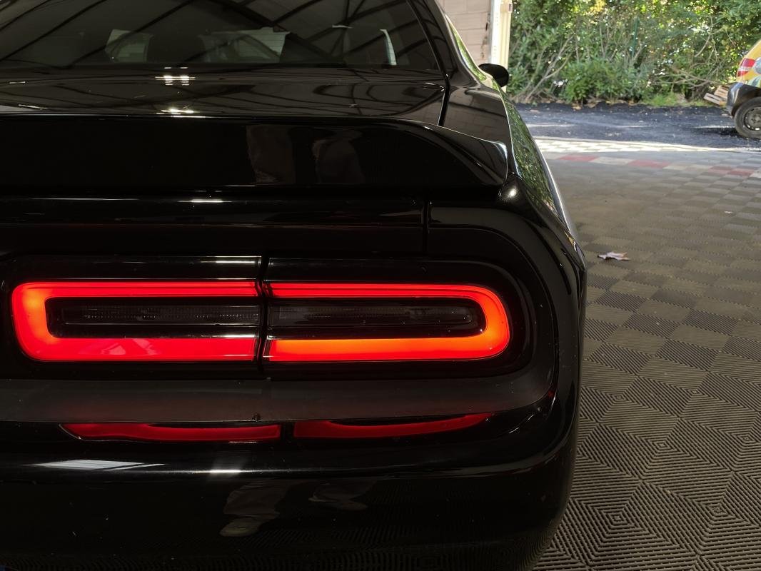 Dodge Challenger - Photo 11