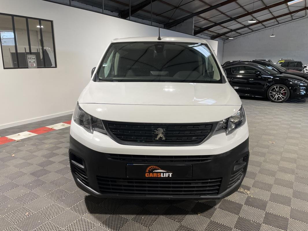 Peugeot Partner - Photo 2