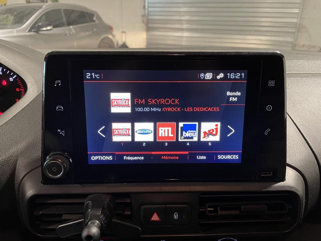 Peugeot Partner - Photo 10